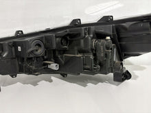 Laden Sie das Bild in den Galerie-Viewer, Frontscheinwerfer Toyota Corolla 16-184 LED Ein Stück (Rechts oder Links) SCH5273672449az