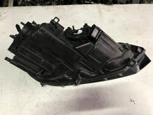 Laden Sie das Bild in den Galerie-Viewer, Frontscheinwerfer VW Touareg 7P1941751 Xenon Links Scheinwerfer Headlight SCH5277159716rb