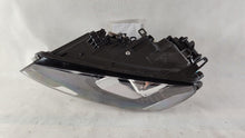 Laden Sie das Bild in den Galerie-Viewer, Frontscheinwerfer VW Touareg 7P1941751 Xenon Links Scheinwerfer Headlight SCH5277159716rb