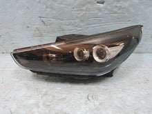 Laden Sie das Bild in den Galerie-Viewer, Frontscheinwerfer Hyundai I30 III 92101-G4120 GAR-POL9766 Links Headlight SCH5279644455mr