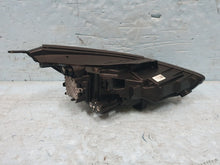 Laden Sie das Bild in den Galerie-Viewer, Frontscheinwerfer Hyundai I30 III 92101-G4120 GAR-POL9766 Links Headlight SCH5279644455mr