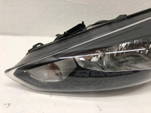 Laden Sie das Bild in den Galerie-Viewer, Frontscheinwerfer Ford Focus F1EB13W030PD Links Scheinwerfer Headlight SCH5281218801hs
