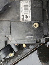 Laden Sie das Bild in den Galerie-Viewer, Frontscheinwerfer VW Passat 3C0941751K 3C0941752K Ein Satz Headlight SCH5282007613yk