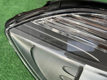 Load image into Gallery viewer, Frontscheinwerfer Mercedes-Benz W176 A1768203961 Rechts Scheinwerfer Headlight SCH5283836733ce