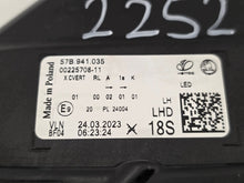 Laden Sie das Bild in den Galerie-Viewer, Frontscheinwerfer Skoda Karoq 57B941035 Links Scheinwerfer Headlight SCH5285025596tc