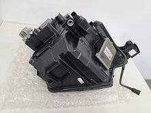 Laden Sie das Bild in den Galerie-Viewer, Frontscheinwerfer Skoda Karoq 57B941035 Links Scheinwerfer Headlight SCH5285025596tc