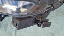 Load image into Gallery viewer, Frontscheinwerfer Mercedes-Benz W246 A2468200161 Links Scheinwerfer Headlight SCH5297067528ju