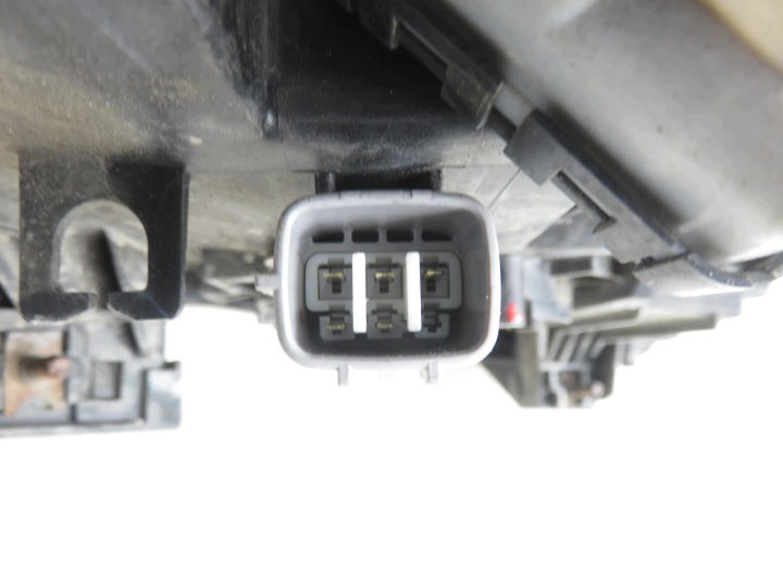 Frontscheinwerfer Mazda II M1149638-BBM551040 Links Scheinwerfer Headlight SCH5299805187zv