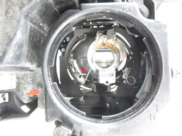 Frontscheinwerfer Mazda II M1149638-BBM551040 Links Scheinwerfer Headlight SCH5299805187zv