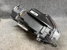 Laden Sie das Bild in den Galerie-Viewer, Frontscheinwerfer Skoda Rapid 5JB941016C Rechts Scheinwerfer Headlight SCH5302935602iv