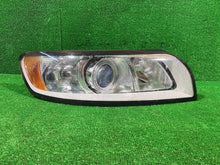Laden Sie das Bild in den Galerie-Viewer, Frontscheinwerfer Volvo S40 II 31265695 Rechts Scheinwerfer Headlight SCH5305280500zq