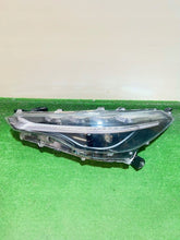 Laden Sie das Bild in den Galerie-Viewer, Frontscheinwerfer Toyota Corolla 811500A250 Links Scheinwerfer Headlight SCH5305889796ou