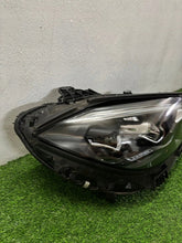 Laden Sie das Bild in den Galerie-Viewer, Frontscheinwerfer Mercedes-Benz W206 A2069068204 LED Rechts Headlight SCH5307132584rf