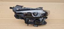 Laden Sie das Bild in den Galerie-Viewer, Frontscheinwerfer Mazda 3 BCJH-51040 Links Scheinwerfer Headlight SCH5311236049ax
