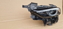Laden Sie das Bild in den Galerie-Viewer, Frontscheinwerfer Mazda 3 BCJH-51040 Links Scheinwerfer Headlight SCH5311236049ax