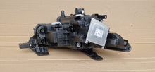 Laden Sie das Bild in den Galerie-Viewer, Frontscheinwerfer Mazda 3 BCJH-51040 Links Scheinwerfer Headlight SCH5311236049ax