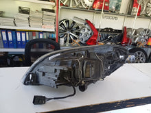 Laden Sie das Bild in den Galerie-Viewer, Frontscheinwerfer Volvo Xc60 31395467 Xenon Rechts Scheinwerfer Headlight SCH5317996061vz