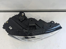 Laden Sie das Bild in den Galerie-Viewer, Frontscheinwerfer Audi A3 8V0941006E Rechts Scheinwerfer Headlight SCH5321065099ud