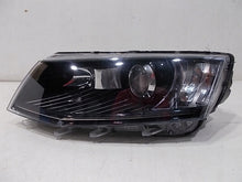 Laden Sie das Bild in den Galerie-Viewer, Frontscheinwerfer Skoda Octavia III 5E1941015B Xenon Links Headlight SCH5323886625us