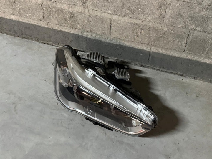 Frontscheinwerfer BMW X1 F48 7430470-02 LED Rechts Scheinwerfer Headlight SCH5326075664cm