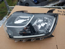 Laden Sie das Bild in den Galerie-Viewer, Frontscheinwerfer Dacia Duster 260609367R Links Scheinwerfer Headlight SCH5328398090iy