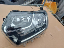 Laden Sie das Bild in den Galerie-Viewer, Frontscheinwerfer Dacia Duster 260609367R Links Scheinwerfer Headlight SCH5328398090iy