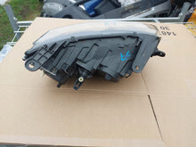 Laden Sie das Bild in den Galerie-Viewer, Frontscheinwerfer Dacia Duster 260609367R Links Scheinwerfer Headlight SCH5328398090iy
