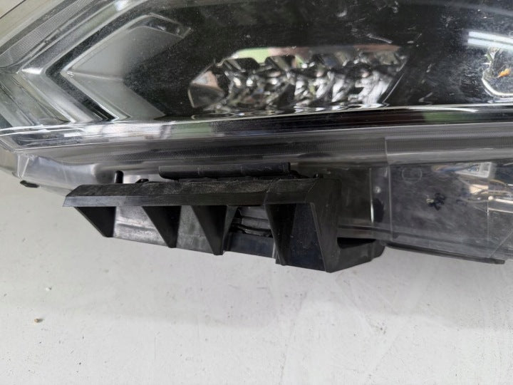Frontscheinwerfer Nissan Qashqai II J11 100-19011 LED Links Headlight SCH5336080931ra