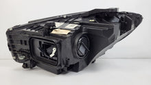 Laden Sie das Bild in den Galerie-Viewer, Frontscheinwerfer Mercedes-Benz W206 A2069067203 Rechts Scheinwerfer Headlight SCH5336330923qy