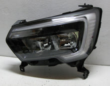 Laden Sie das Bild in den Galerie-Viewer, Frontscheinwerfer Renault Master III 260105567R Links Scheinwerfer Headlight SCH5338495227xb