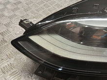 Laden Sie das Bild in den Galerie-Viewer, Frontscheinwerfer Tesla 151495200D1514952-00-D Ein Satz Scheinwerfer Headlight SCH5348231066tr