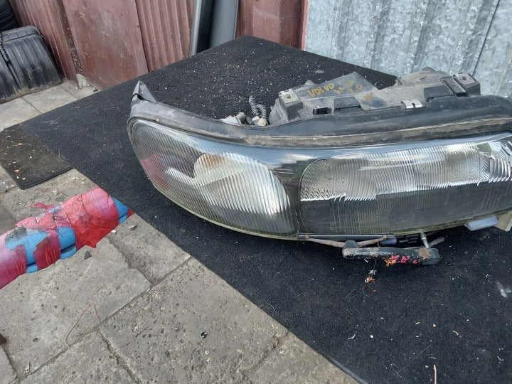 Frontscheinwerfer Volvo Xc70 8620687 Rechts Scheinwerfer Headlight SCH5354130551za
