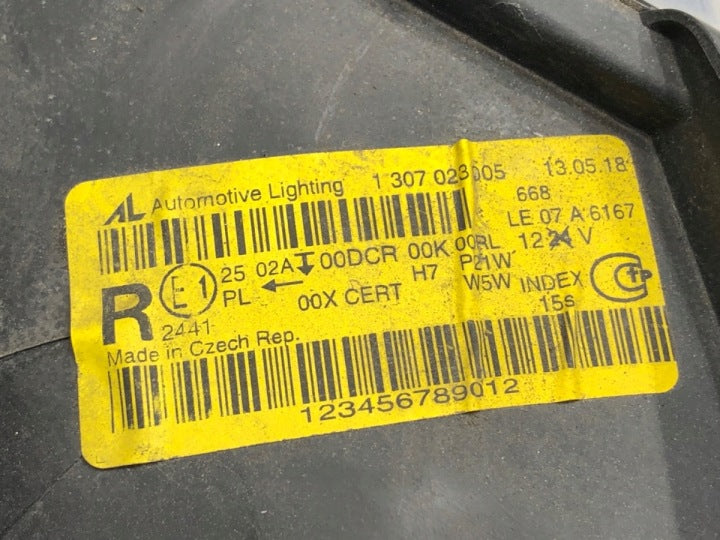 Frontscheinwerfer VW Passat Cc 1307023005 Ein Stück (Rechts oder Links) SCH5354201054tp