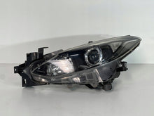 Laden Sie das Bild in den Galerie-Viewer, Frontscheinwerfer Mazda II BHR151040 Links Scheinwerfer Headlight SCH5358899388co