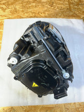 Laden Sie das Bild in den Galerie-Viewer, Frontscheinwerfer VW Beetle 5C2941031D Links Scheinwerfer Headlight SCH5359429988ur