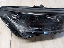 Laden Sie das Bild in den Galerie-Viewer, Frontscheinwerfer Skoda Enyaq 5LB941016A Rechts Scheinwerfer Headlight SCH5360012411go