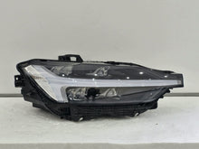Laden Sie das Bild in den Galerie-Viewer, Frontscheinwerfer Volvo Xc60 II 32337387 Rechts Scheinwerfer Headlight SCH5363422959dp