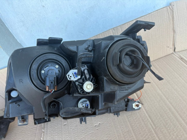Frontscheinwerfer Suzuki Grand Vitara I 100-59079 100-59083 Ein Satz Headlight SCH5364265740ar