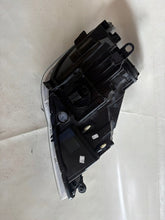 Laden Sie das Bild in den Galerie-Viewer, Frontscheinwerfer Seat Leon 5f1 5F1941007F LED Links Scheinwerfer Headlight SCH5377669876tb