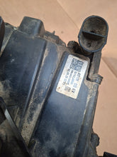 Laden Sie das Bild in den Galerie-Viewer, Frontscheinwerfer Hyundai Kona 92102J9050 Rechts Scheinwerfer Headlight SCH5379781239lj