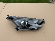 Load image into Gallery viewer, Frontscheinwerfer Toyota Yaris KO-6EU 6VB941015 LED Rechts Headlight SCH5381216412gj