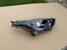 Load image into Gallery viewer, Frontscheinwerfer Toyota Yaris KO-6EU 6VB941015 LED Rechts Headlight SCH5381216412gj