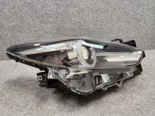 Laden Sie das Bild in den Galerie-Viewer, Frontscheinwerfer Mazda III B63C-51030-SCZ LED Rechts Scheinwerfer Headlight SCH5385291897pc