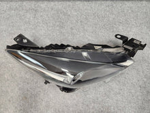 Laden Sie das Bild in den Galerie-Viewer, Frontscheinwerfer Mazda III B63C-51030-SCZ LED Rechts Scheinwerfer Headlight SCH5385291897pc