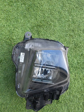 Laden Sie das Bild in den Galerie-Viewer, Frontscheinwerfer Hyundai Tucson 92102N7100 LED Rechts Scheinwerfer Headlight SCH5386769002ug