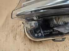 Laden Sie das Bild in den Galerie-Viewer, Frontscheinwerfer VW Caddy 2K8941035A Links Scheinwerfer Headlight SCH5391402266ro