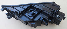 Laden Sie das Bild in den Galerie-Viewer, Frontscheinwerfer Skoda Octavia III 5E1941015D Links Scheinwerfer Headlight SCH5395797600gb