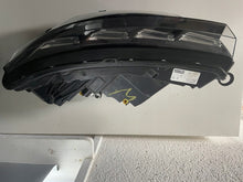 Laden Sie das Bild in den Galerie-Viewer, Frontscheinwerfer Skoda Kamiq 658941015D Full LED Links Scheinwerfer Headlight SCH5410936306rs