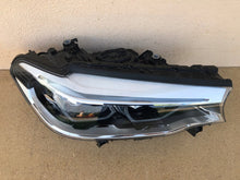 Laden Sie das Bild in den Galerie-Viewer, Frontscheinwerfer BMW 5 G30 8499122 Rechts Scheinwerfer Headlight SCH5411512371gk