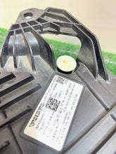 Load image into Gallery viewer, Frontscheinwerfer Volvo 32420440 Rechts Scheinwerfer Headlight SCH5413809781vx